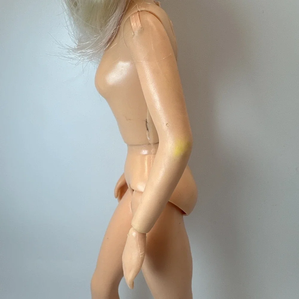 Vintage 1985 Hasbro Jem Jerrica Doll Nude Light Up Earrings Shoe Stand Works
